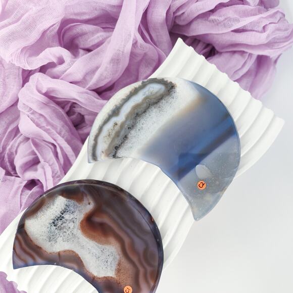 Large Druzy Agate Flat Moon Crystal Carving - Picture 5 of 9